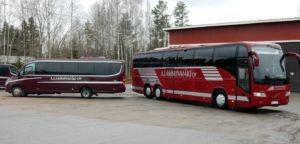 A. Lamminmäki Oy iso ja pieni bussi